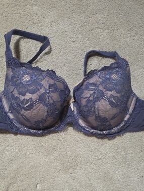 Victoria's Secret Navy Lace Underwire Bra